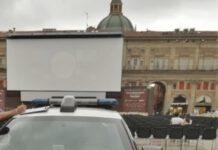 Film porno proiettato su maxi schermo a Bologna- denunciato 24enne