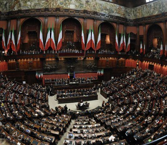 Il Pensiero Del Giorno. La Politica tra intrighi, scandali e indagati: Il virus del marciume che non giova al paese