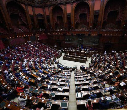 Il Pensiero Del Giorno. Fiducia sul decreto Coronavirus: Fronda M5S contro Conte?