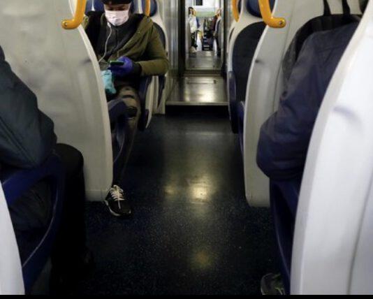 Si masturba sul treno davanti a passeggera- denunciato 38enne