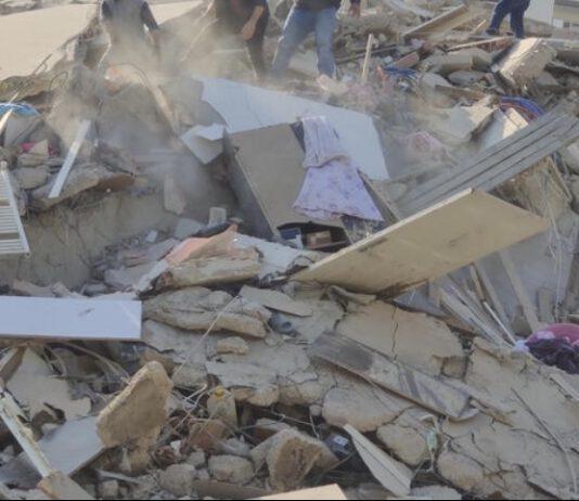 Terremoto Egeo- sale a 100 il numero dei morti. Un’altra bimba estratta viva dopo 91 ore