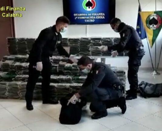Porto Gioia Tauro: sequestrati 932kg di cocaina
