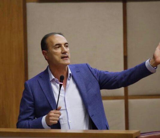 Giannetta (FI): “Pronti a dimetterci tutti, ma prima lo facciano Arcuri, il commissario ad acta, i commissari delle Asp”.