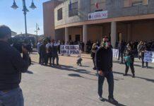 Gioia Tauro- Calabria Zona rossa: continua la protesta- questa mattina davanti al municipio