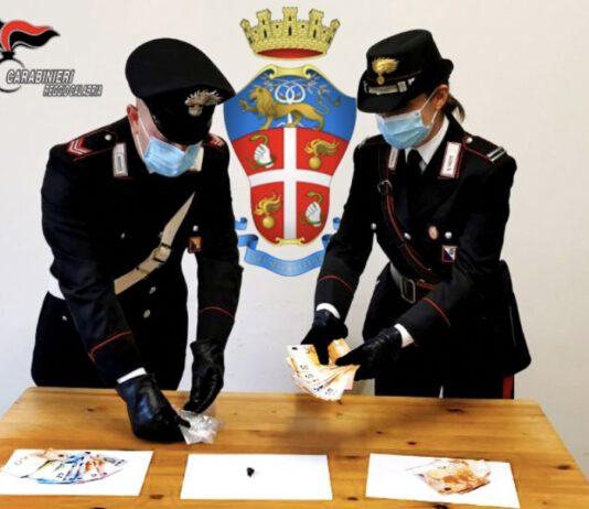 Tenta fuga in monopattino dopo aver acquistato cocaina da due rosarnesi- tre arresti