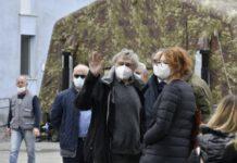 Sopralluogo di Gino Strada all’ospedale da campo di Crotone