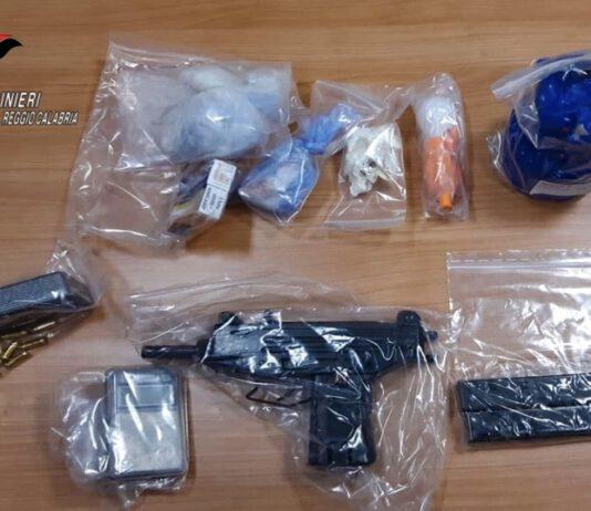 Gioia Tauro- armi e droga trovate in appartamento abbandonato