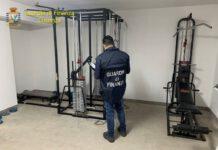 Si allenavano in palestra nonostante divieto: sospesa licenza e sanzionati 70clienti