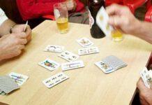 Giocavano a carte in circolo ricreativo nonostante divieti COVID- sanzionati