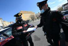 Covid, multato per autocertificazione falsa: giudice lo assolve. L’avvocato: “Mentire nell’autocertificazione non è perseguibile penalmente, ma la sanzione amministrativa rimane”