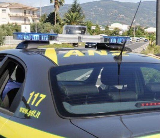 Associazione mafiosa, riciclaggio e frode fiscale: arresti e sequestri