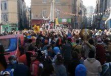 Marsiglia, 6.500 persone sfidano le misure anti-Covid per festeggiare il carnevale