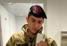 Si ferma per soccorrere vittime incidente, travolto e ucciso da auto: muore militare 22enne