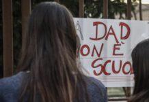 Scuola: sciopero contro la Dad, manifestazioni in 60 città