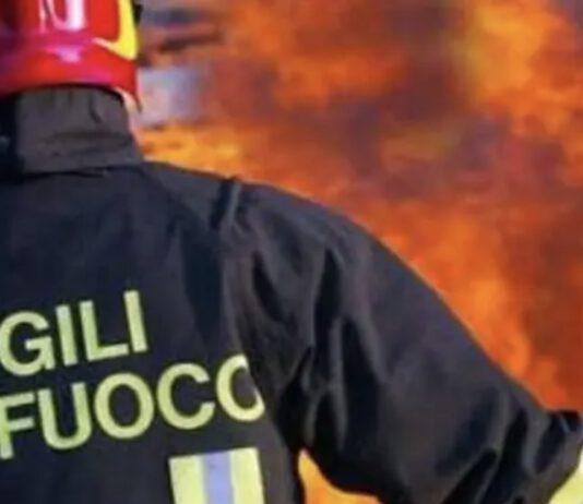 Vigili del fuoco salvano anziana 90enne da incendio