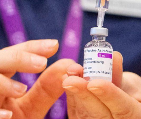 Sospensione vaccino AstraZeneca in tutta Italia- Stop anche in Francia e Germania
