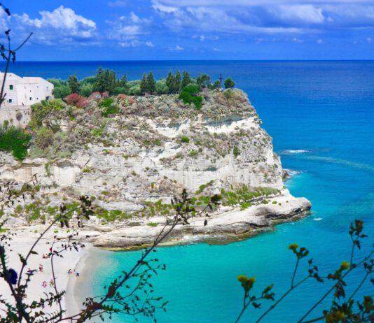 Coldiretti Calabria, con il pass vaccinale per le vacanze il prossimo 15 maggio riaprire i locali