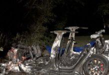 Tesla, incidente auto senza conducente: morte due persone in Texas
