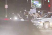 Polizia uccide 20enne afroamericano a Minneapolis: nuovi scontri