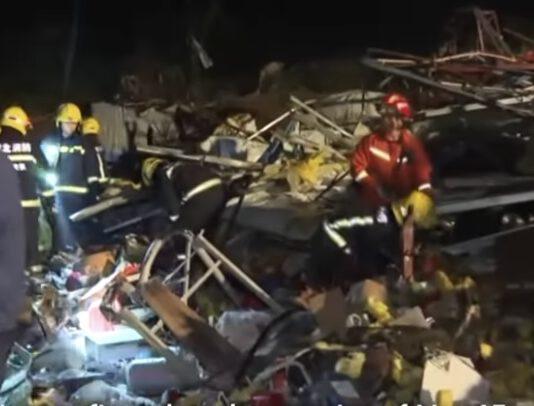 Cina: Tornado colpisce Wuhan: morti e feriti