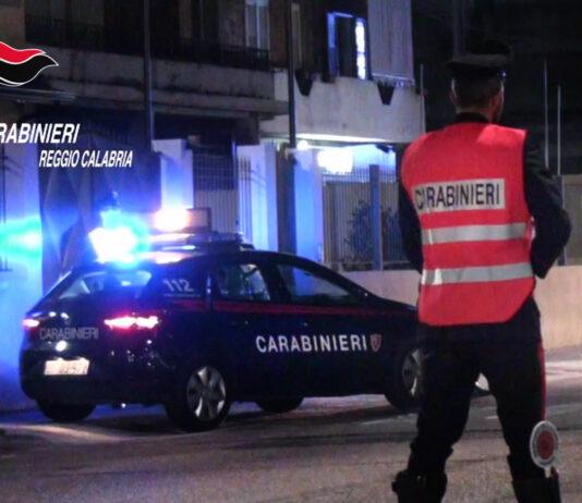 Controlli carabinieri – A Rosarno chiusi due negozi e un arresto per truffa