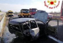 Incidente mortale in autostrada tra Pizzo e Lamezia- auto in fiamme