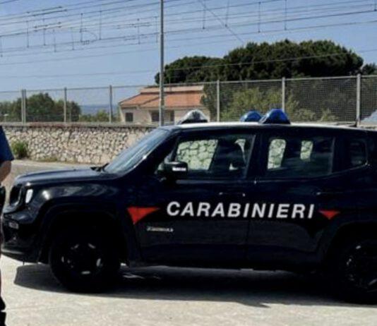 Sorpreso a verniciare un’auto rubata poco prima – arrestato 31enne