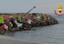 Calabria – Cammina su muretto e scivola tra gli scogli – ferito 15enne