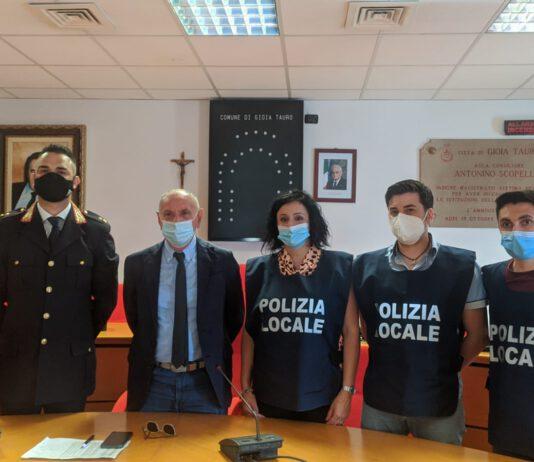 Gioia Tauro – Presentato dal Sindaco il nuovo Comandante della Polizia Locale, il Magg. Domenico Martino