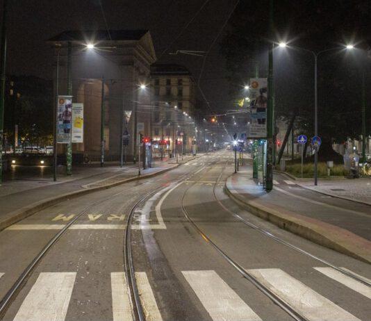 Da oggi coprifuoco a mezzanotte e 4 regioni in zona bianca