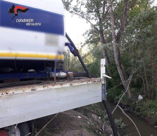 Sorpresi a sversare liquido inquinante nel fiume Mesima – tre denunce