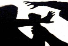 Calabria – 15enne aggredito a calci e pugni perché gay