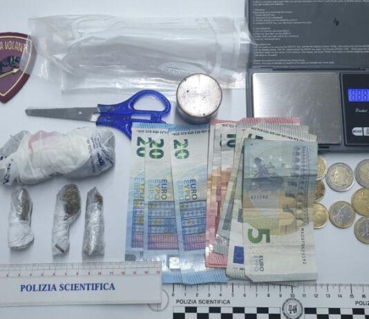 Taurianova – due arresti per detenzione di stupefacenti ai fini di spaccio