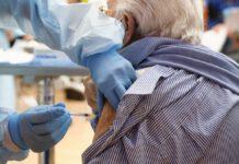 Aggrediti a calci e minacciati di morte medici dell’hub vaccinale di Pellaro