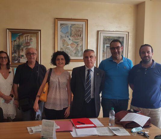 Emergenza rifiuti a Rosarno – il comitato cittadino incontra il Commissario Reppucci