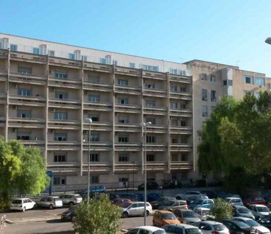 Si suicida lanciandosi dal terzo piano dell’ospedale – era ricoverato in terapia sub intensiva