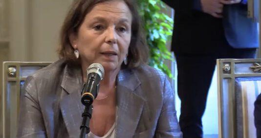 Ministro Lamorgese su Green Pass: “I ristoratori non devono fare i poliziotti”.