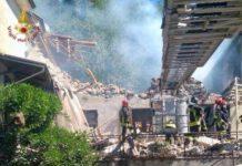 Esplosione in una casa – trovato morto sotto le macerie il proprietario