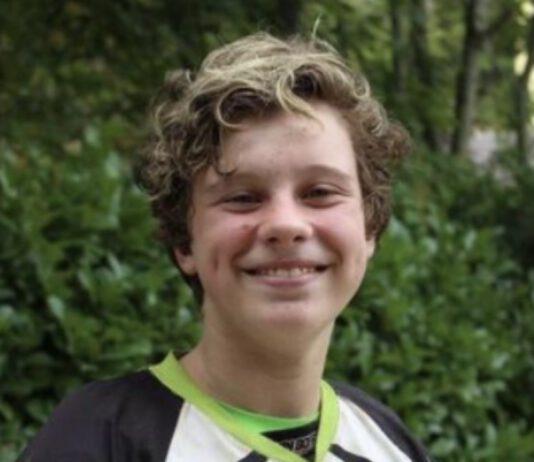 Si scontra in moto contro trattore guidato dal padre, morta 16enne