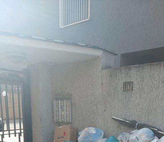 Occhipinti (UpC): «Ormai i rifiuti ostruiscono gli ingressi delle abitazioni. Falcomatà si vergogni!»