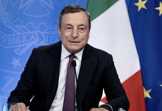 Draghi: “Si all’obbligo vaccinale e alla terza dose”