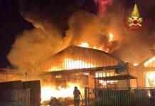 Calabria – migrante muore durante incendio: il corpo trovato carbonizzato