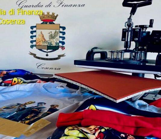 Calabria – denunciati proprietari cartoleria: stampavano e vendevano prodotti con falsi loghi