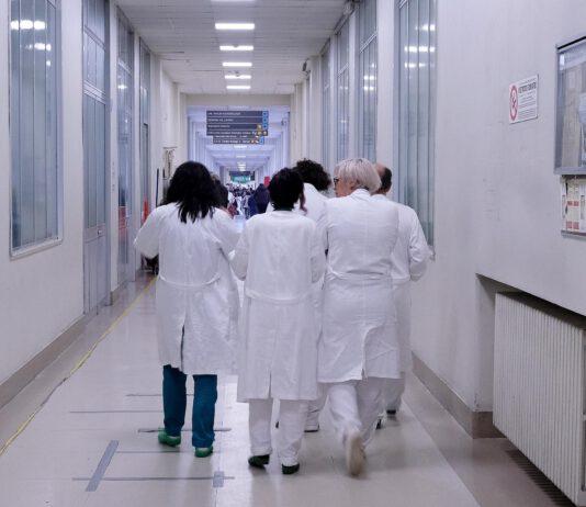 Asp Vibo – sospesi 16 medici no vax