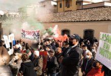 Manifestazione sanità a Gioia Tauro – Sindaco Alessio: “Settore sanitario distrutto e depredato”