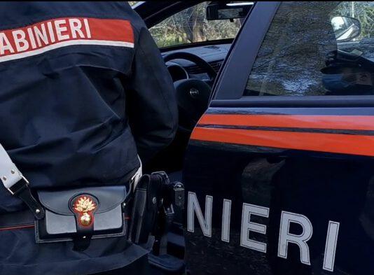 Spacciava cocaina dietro bancarella frutta – arrestato