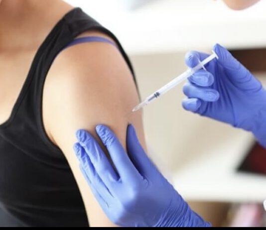 Covid, Cartabellotta (Gimbe): “Aumentano i casi ma l’impatto sugli ospedali non è enorme. Io sarei per l’obbligo vaccinale più che per il super Green pass“