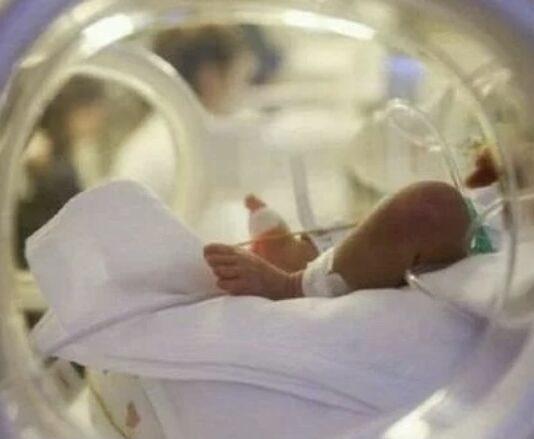 Calabria – trasportata in aereo a Roma la bimba di 6 mesi positiva al Covid