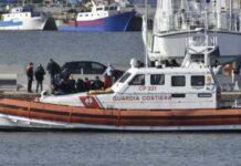 Migranti – 490 arrivati al porto di Crotone