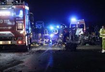 Scontro tra auto e bus – morti 5 ragazzi